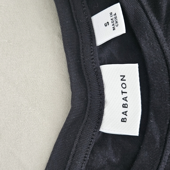 Babaton long sleeve crew neck in size small - Picture 2 of 3